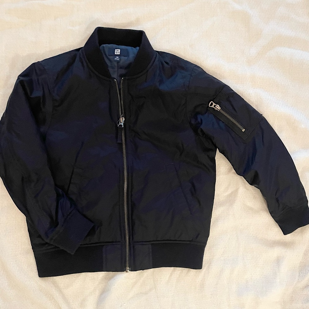 NEW Uniqlo Kids Bomber Style Jacket, US 5T, Unisex Boy Girl, Navy Lightweight. - Picture 2 of 6